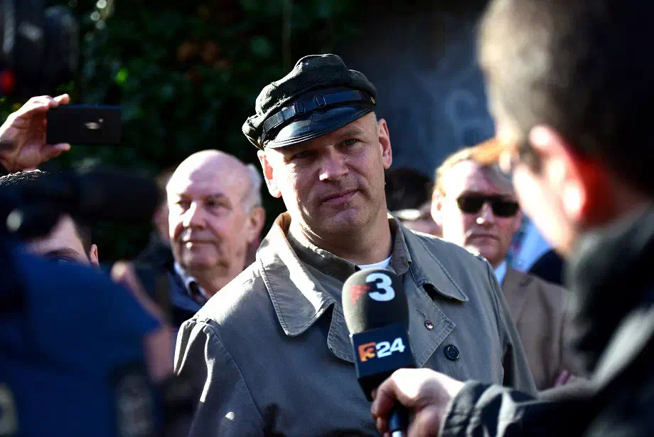 Dabei wurde in zum Teil offener Form der Holocaust geleugnet und in Frage gestellt.