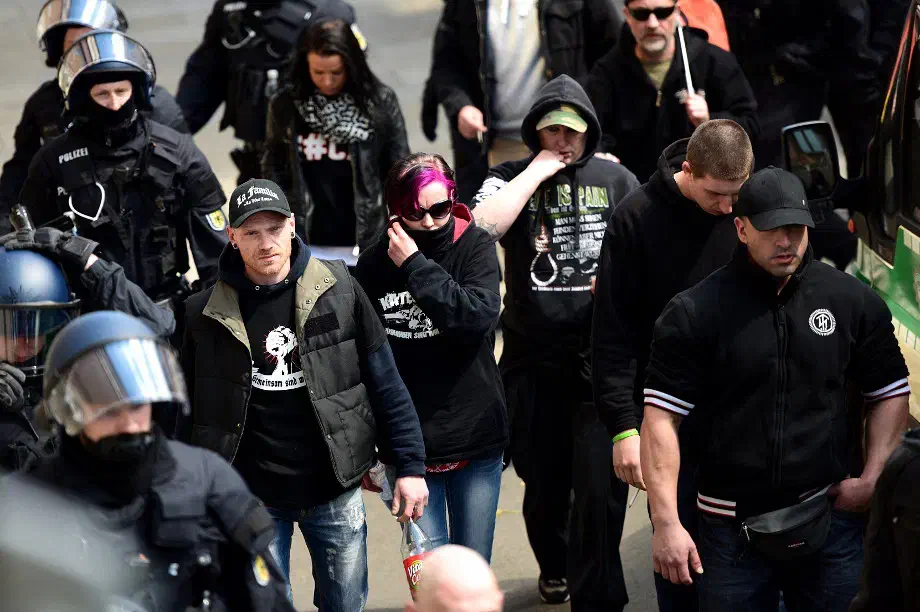 Aufmarsch von Hooligans und Neonazis in Erfurt
