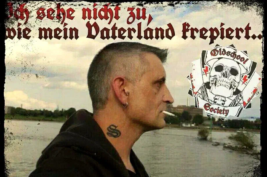 Nach Eigenangaben verfügte die "Oldschool Society" auch über einen eigenen "Pressesprecher". Olaf Ogorek aus Bochum hatte nach eigenen Angaben das "Amt für Presse und  Öffentlichkeit" inne. Zuvor agierte Olaf Ogorek im Zusammenhang mit der Neonazigruppierung "Vereinigte Kameradschaft Deutschland" (VDK)