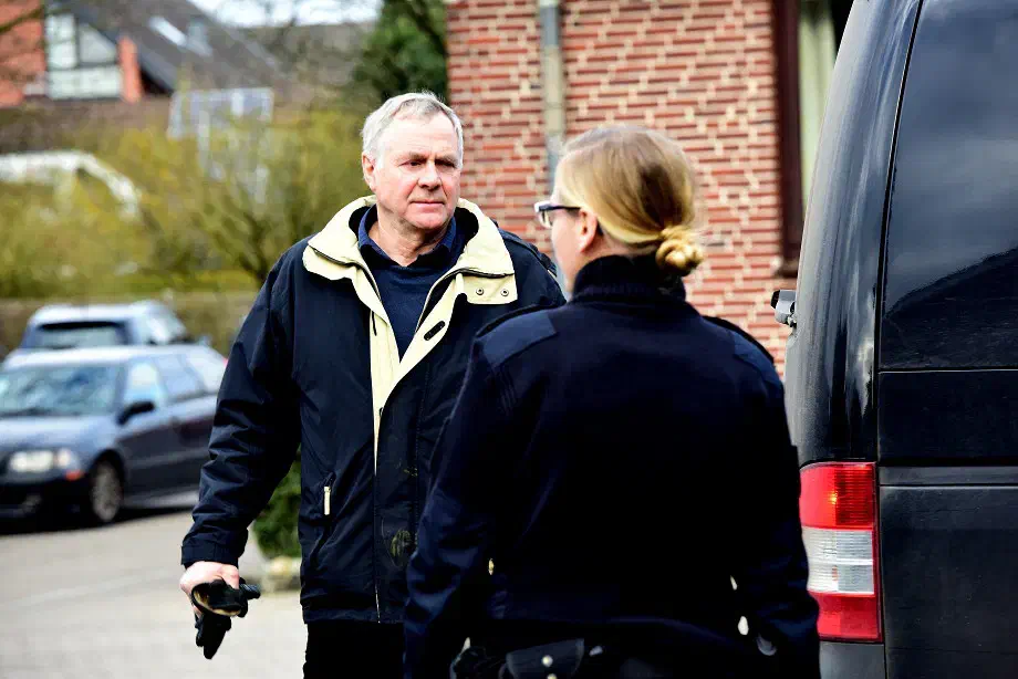 Börm wurde aufgrund einer von ihm ausgeführten Attacke  von der Polizei festgesetzt.