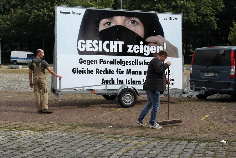 Rechtspopulisten, Rechtsradikale und Salafisten in Bremen