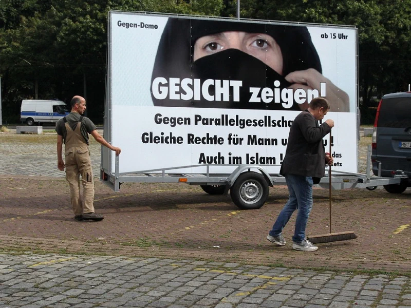 Rechtspopulisten, Rechtsradikale und Salafisten in Bremen