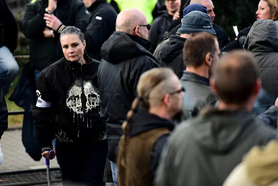 Der Auftritt der Rechtsrockband Oidoxie schien sich jedoch entgegen der Erwartung einiger Teilnehmer*innen zu gestalten.