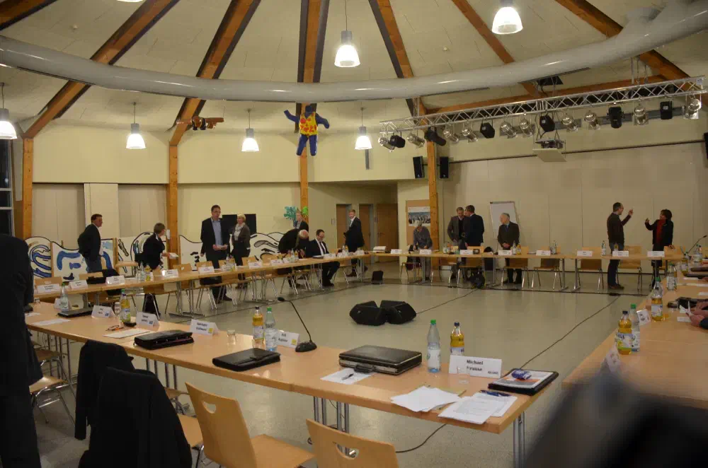 Eine Woche später fand in Edewecht (Landkreis Ammerland) die erste Sitzung des Gemeinderats statt.