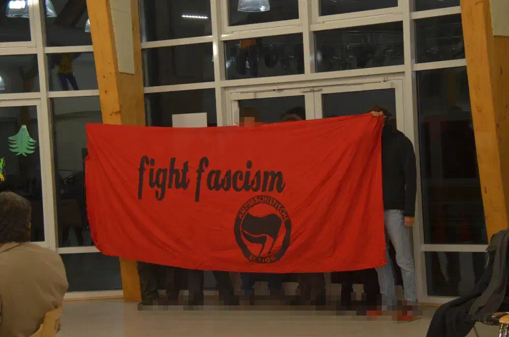Auch in Edewecht gab es kurzzeitig Protest gegen die Präsenz der NPD in der Kommunalpolitik.
