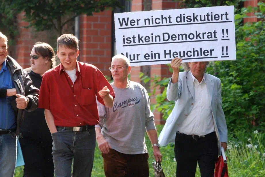Klaus Eikemeyer während des Landesparteitages der NPD-Niedersachsen im Mai 2011 im niedersächsischen Northeim.