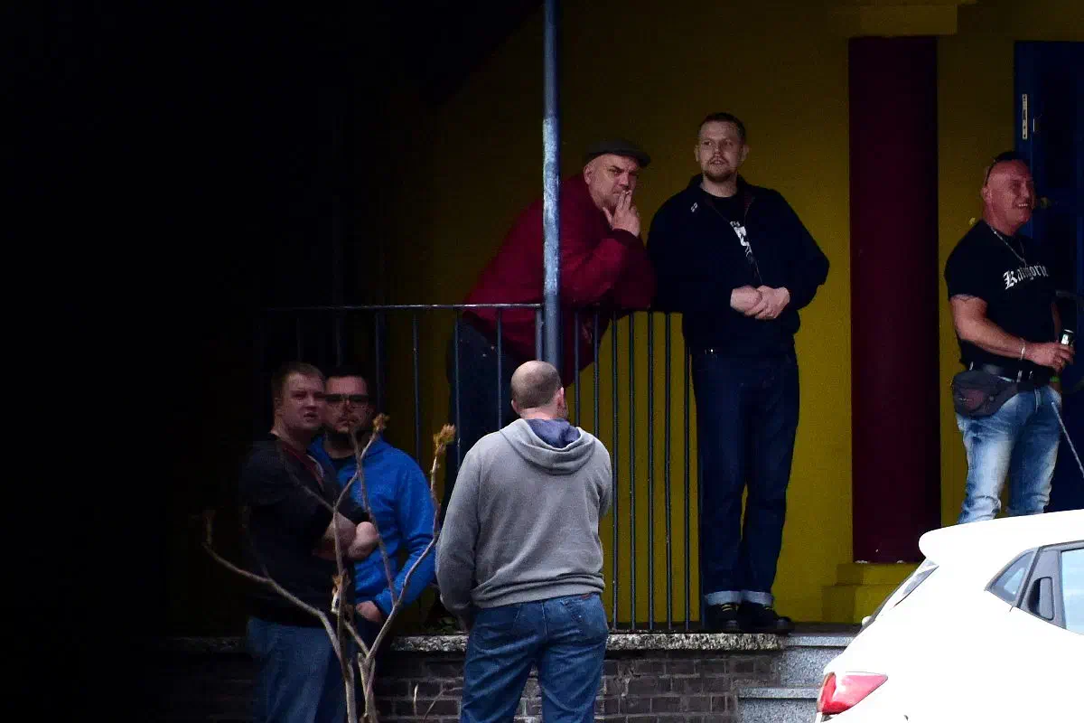 Die Bezeichnung "Crew" findet sich oft im gewaltbereiten Umfeld von Rechts- und Nazirockgruppen. Bekannte Beispiele dafür sind die "Oidoxie Streetfighting Crew" aus dem Umfeld der "Combat 18" Musikgruppe "Oidoxie", wie auch die "Endstufe Crew" aus dem Umfeld der Bremer Hammerskinband "Endstufe".