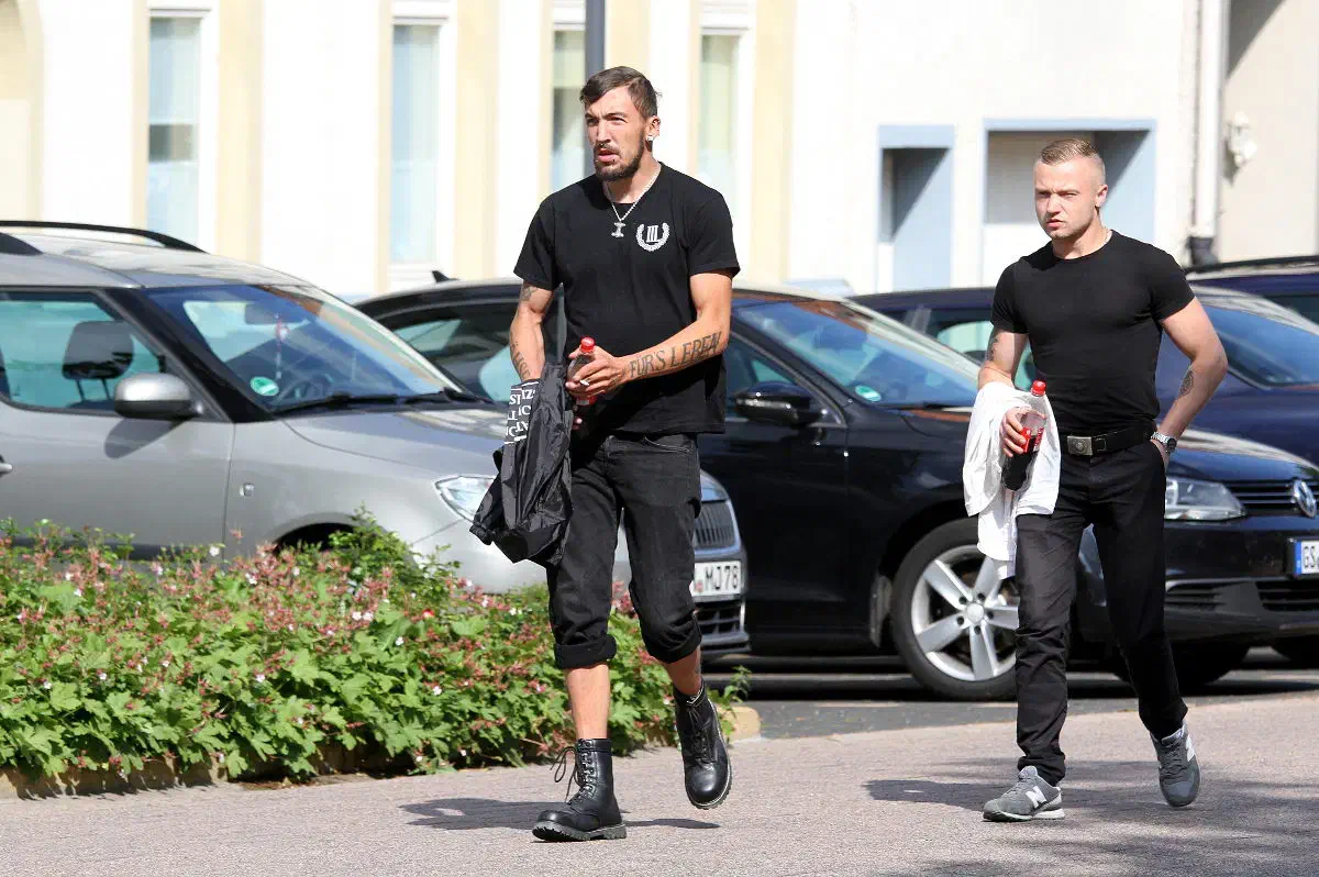 Unterstützung erhielt die NPD in Goslar am vergangenem Wochenende auch von Neonazis aus der Region wie Dominik Brandes aus Lautenthal (hier rechts im Bild).