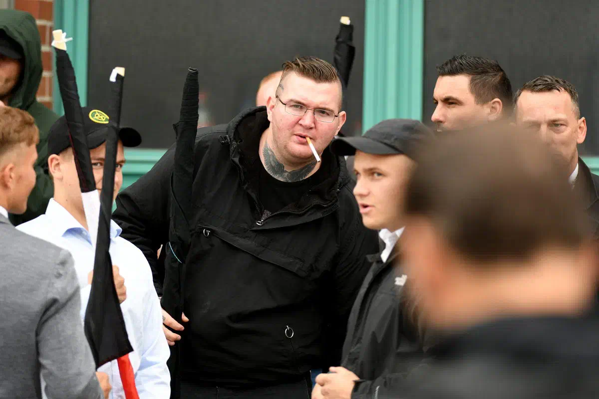 Am Ende der Kundgebung in Wolfenbüttel wurde den mitgereisten Neonazis durch die Polizeikräfte eröffnet, dass jegliche weitere Versammlung ihrerseits Niedersachsenweit untersagt sei. Die Versammlungen seien nach Ansicht der Polizei darauf ausgelegt die "Bindung staatlicher Organe" zu verfolgen und nicht Ausdruck der allgemeinen Meinungsfreiheit. Die "Bindung staatlicher Organe, und damit der Eingriff in die Funktionsfähigkeit dieser Organe" werde die Polizei nicht hinnehmen, so ddie Polizei in ihrer diesbezüglichen Ansprache.