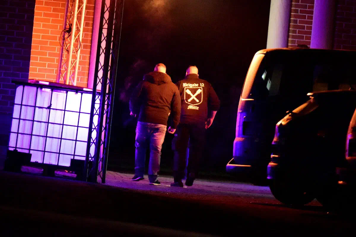 Die Bezeichnung "Brigade 12" bezieht sich auf die Neonaziorganisation "Arische Bruderschaft".