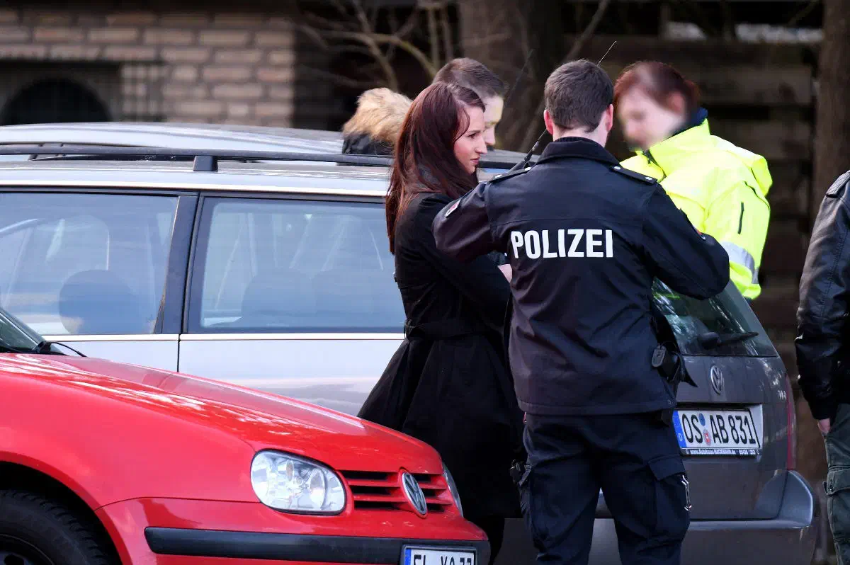 Anreisende Teilnehmer*innen wurden zeitweise durch die Polizei kontrolliert. Die Polizei spricht in einer Pressemitteilung von einem "deutlich spürbaren Abschreckungseffekt" der durch die Polizeipräsenz ausgelöst wurde. Ein "Abschreckungseffekt" der nach Ansicht der Polizei Lingen dazu führte, dass deutlich weniger Teilnehmer*innen an der Veranstaltung teilnahmen. Auch seien die Personalien "sämtlicher" Teilnehmer*innen festgestellt 