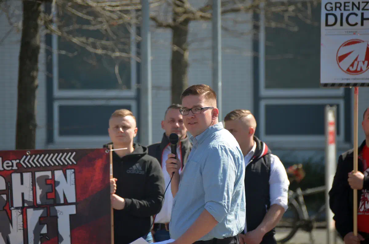 Der dritte und letzte Redner des Tages war Sebastian Weigler, Kopf der Braunschweiger 'Jungen Nationalisten', der Jugendorganisation der NPD.