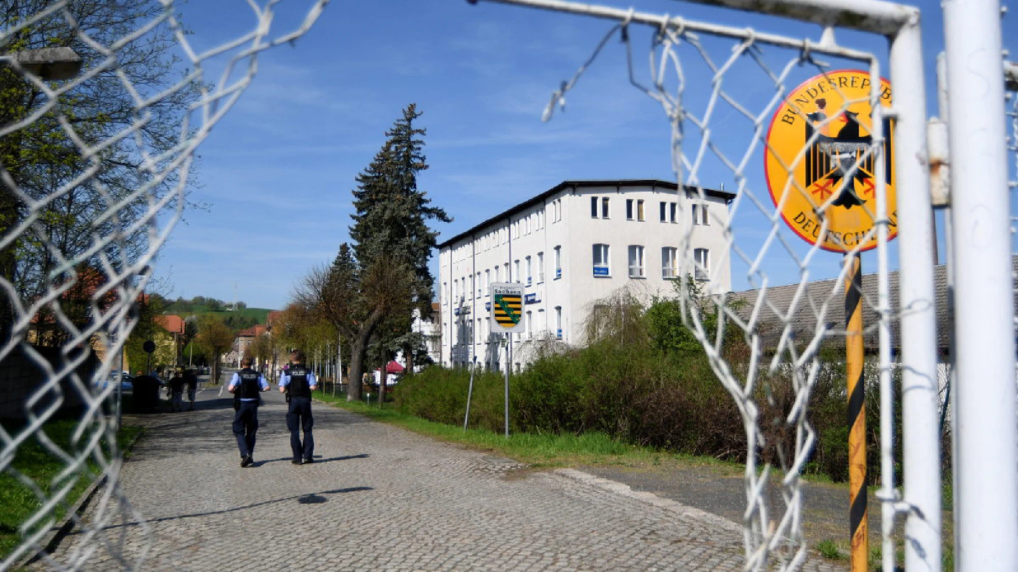 Neonazis beim "Schild & Schwert Festival" in Ostritz (TEIL 1)