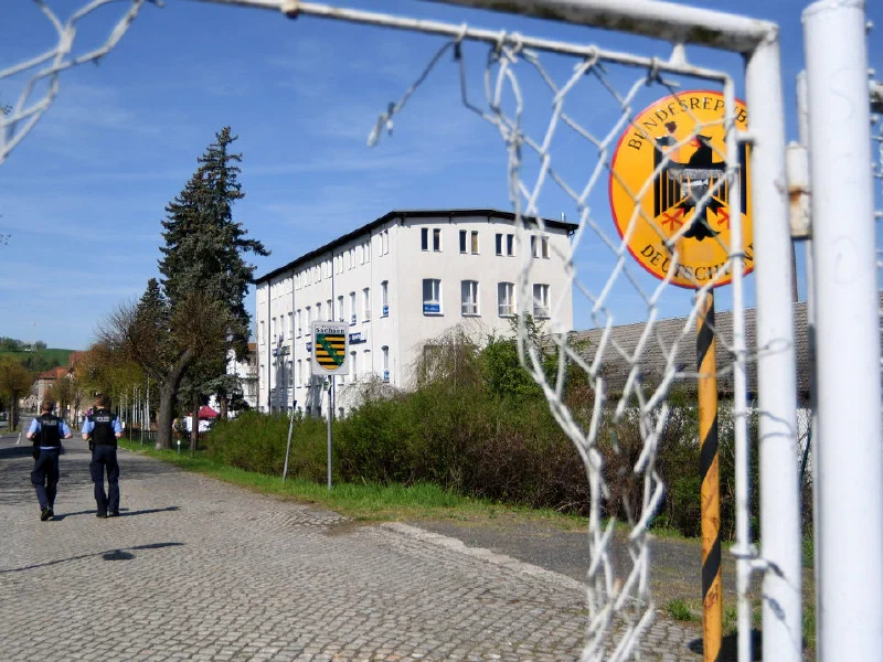 Neonazis beim "Schild & Schwert Festival" in Ostritz (TEIL 1)
