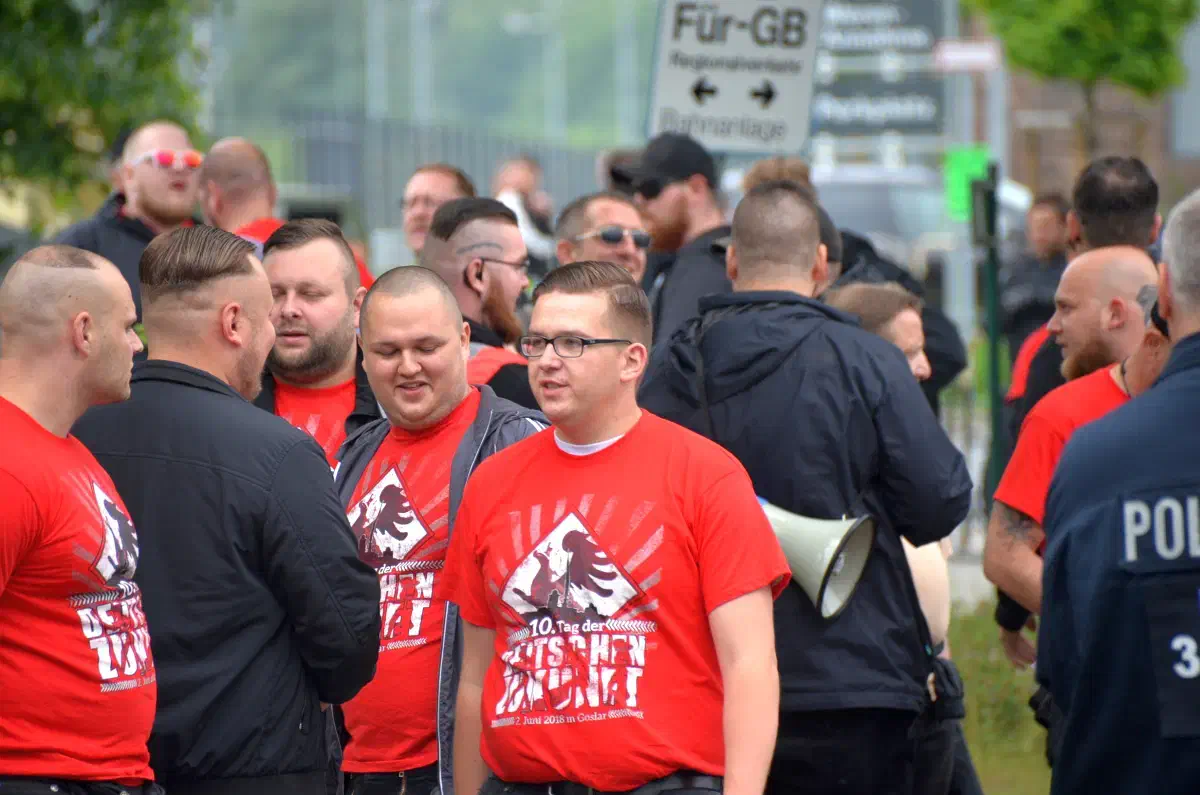 Sebastian Weigler, Kopf der "Jungen Nationalisten Braunschweig", der Jugendorganisation der NPD, brachte sich im Vorfeld ebenfalls in die Organisierung und Mobilisierung ein.