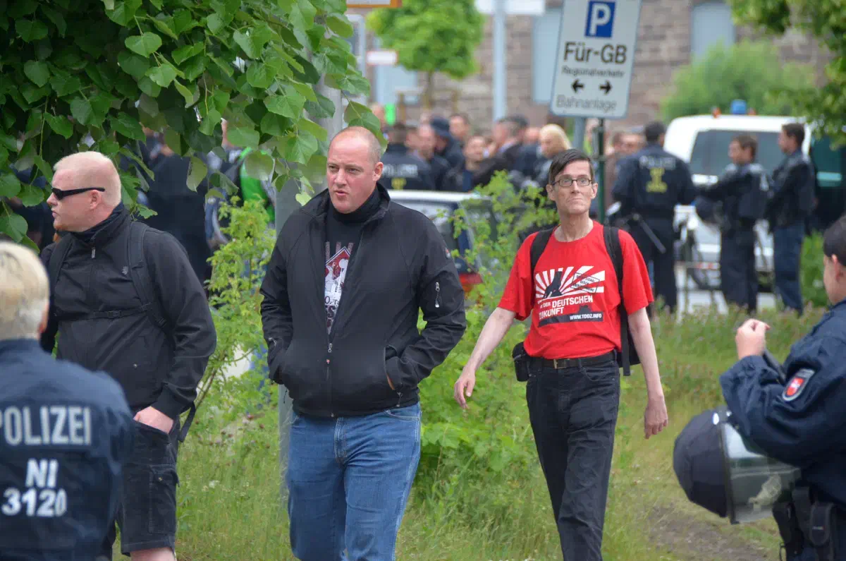Rechts im Bild: Thorsten Schuster aus Hamburg, Mitorganisator des "TDDZ" 2012 in Hamburg