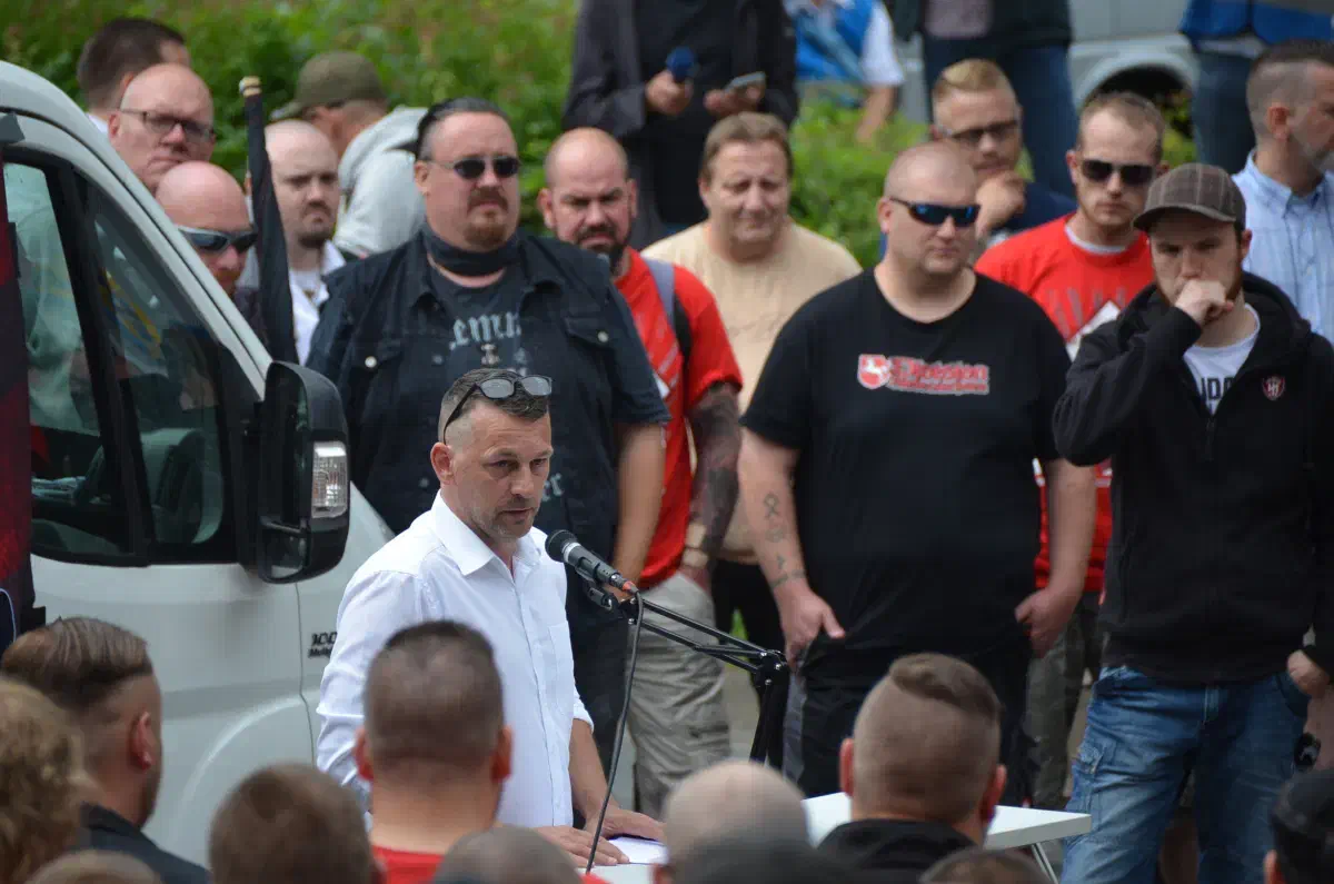 Carsten Dicty ergriff als erster Redner das Wort.