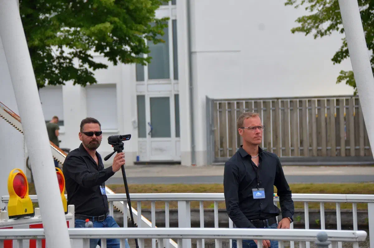Ein Team des AfD-nahen Youtubekanals "RIKO TV" um "Moderator" Florian Meyer aus dem Landkreis Osnabrück