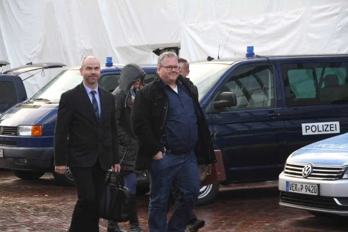 Diese Einstellungen passen natürlich gut zur Ausrichtung der Diepholzer AfDler, die trotz zahlloser Ungereimtheiten um seine Person und seine Amtsführung noch immer zu den Unterstützern des abgewählten Landesvorsitzenden Armin Paul Hampel gehören. Hier die Diepholzer Delegation beim Landesparteitag im Oktober in Oldenburg: Michael Schnieder, Kathrin Fiedler-Macht, Harald Wiese und Andreas Iloff (von links)