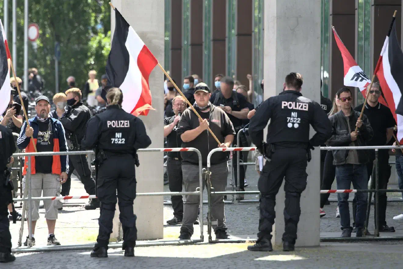 Anschließend formierten sich die Teilnehmer*innen zum Demonstrationszug durch die Innenstadt.