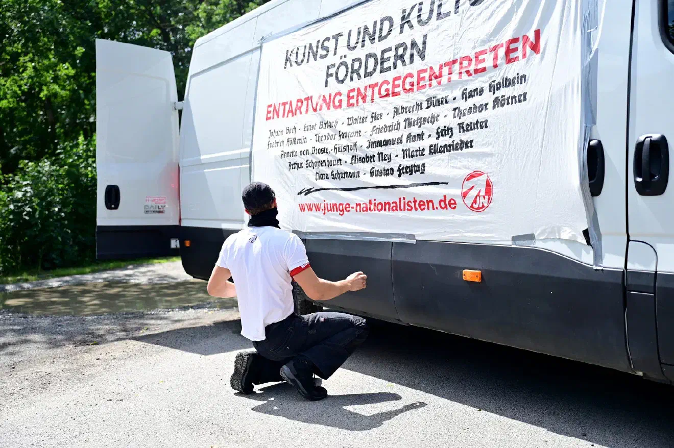 Ursprünglich sollte bereits am vergangenen Wochenende eine Demonstration der Neonazi-Partei in der Gemeinde durchgeführt werden - die NPD zog ihre Anmeldung jedoch kurzfristig zurück 