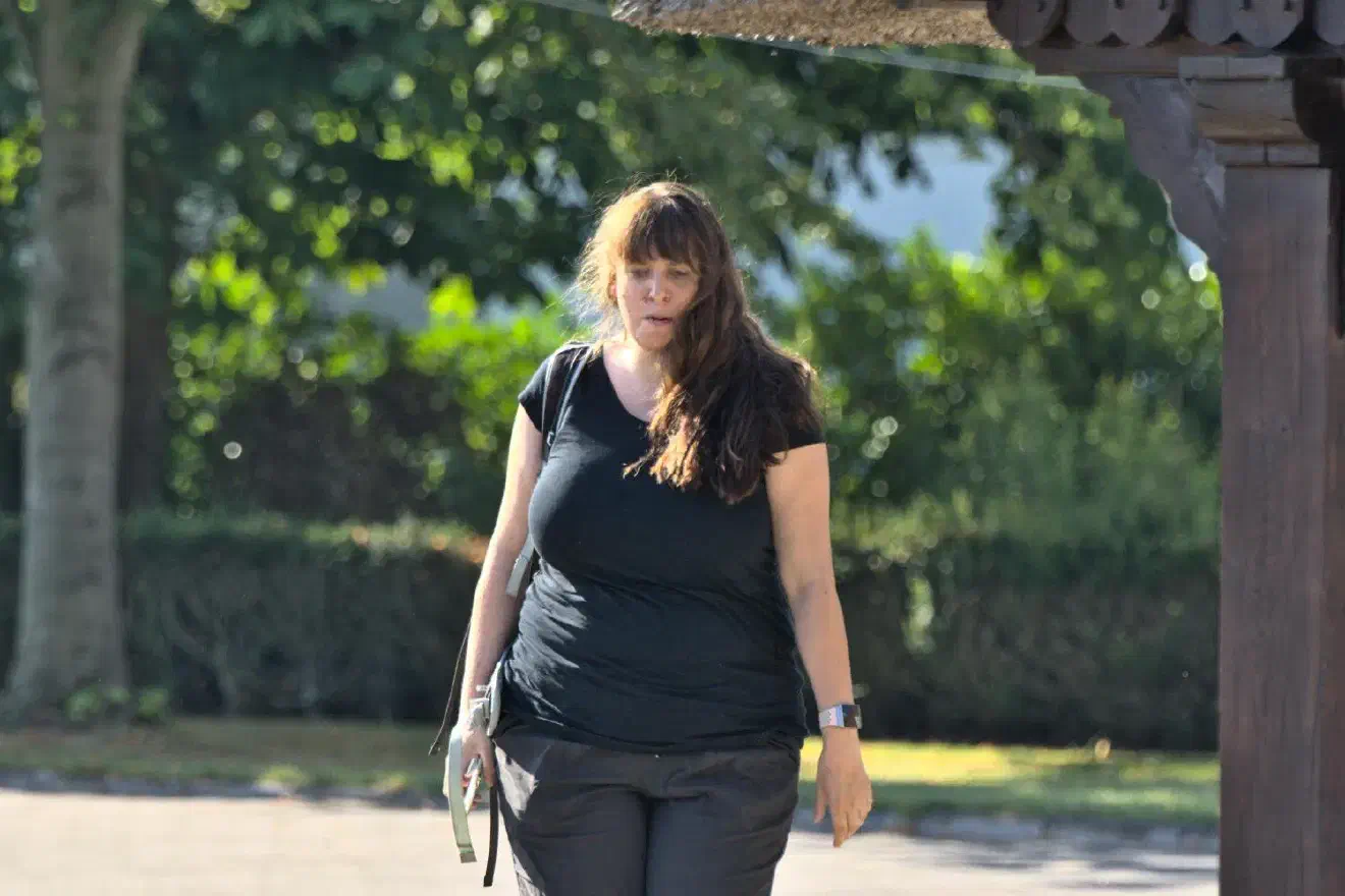 Anneke vom Hofe sitzt für die AfD in Braunschweig im Stadtrat und ist dort stellvertretende Fraktionsvorsitzende. Sie stammt ursprünglich aus Diepholz.