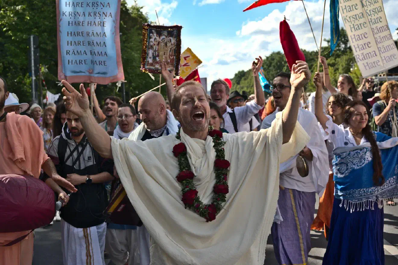 Unter den verschiedenen Aktionen, die an dem Tag stattfanden, waren neben einer aufgelösten Demonstration und einer Kundgebung an der Siegessäule noch ein versuchter Sturm des Reichstages.