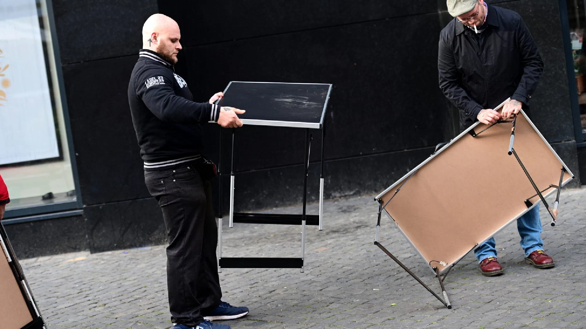 Infotisch Partei "Die Rechte" in Braunschweig