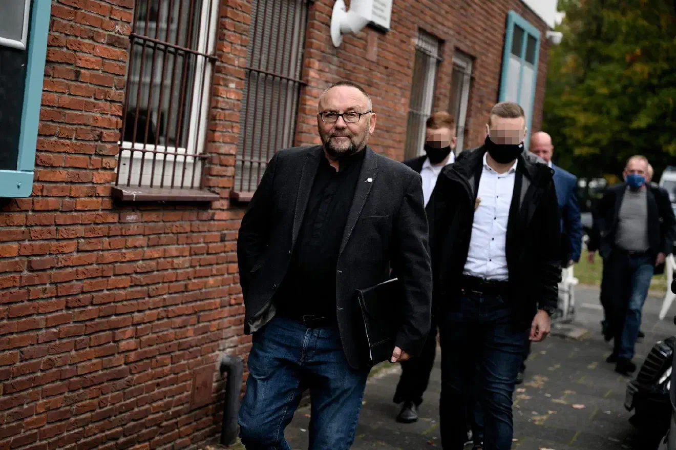 Frank Magnitz wurde von Personenschützern der Bundespolizei begleitet.