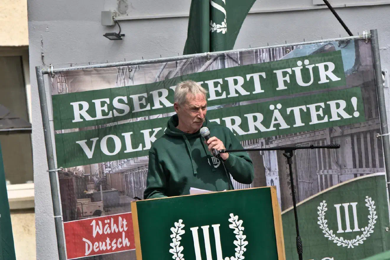 Klaus Armstroff, Parteigründer und Bundesvorsitzende der Partei hielt ebenfalls eine Rede.