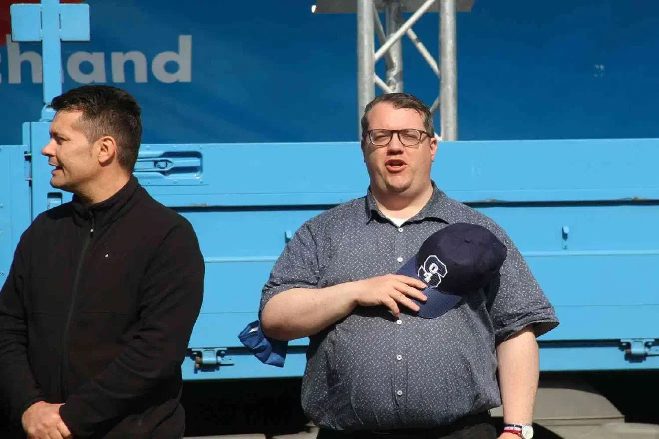 Am Schluss wurde - wie auf AfD-Veranstaltungen üblich - die 3. Strophe des Deutschlandlieds gesungen.