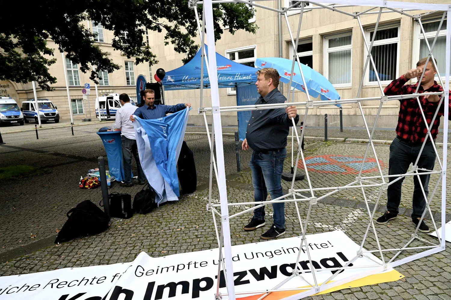 Kundgebung der AfD-Niedersachsen vor dem Landtag in Hannover