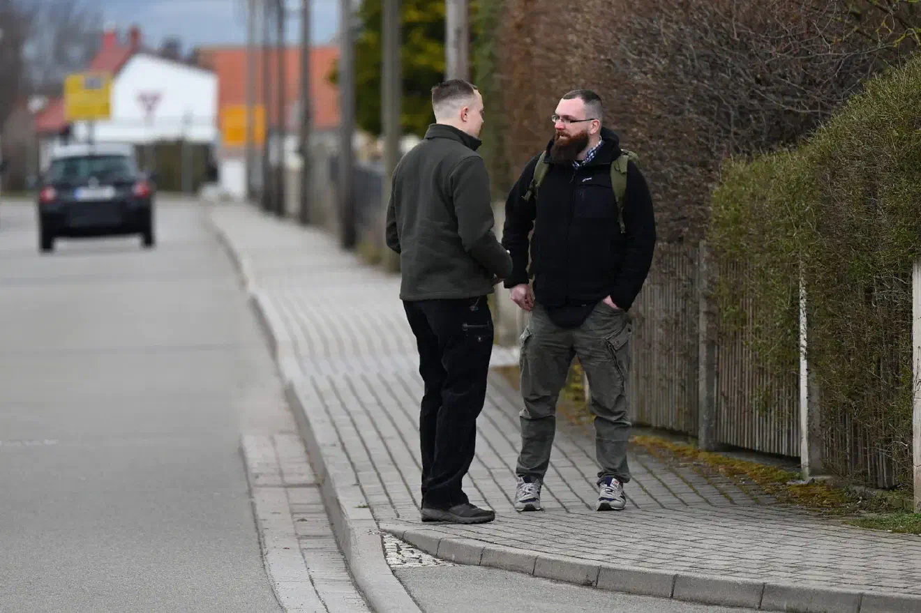Zu den Teilnehmenden gehörte auch der inzwischen in Thüringen wohnhafte Neonazi Sebastian Schmidtke, derzeitig unter anderem Organisationsleiter der NPD im Bundesvorsand.