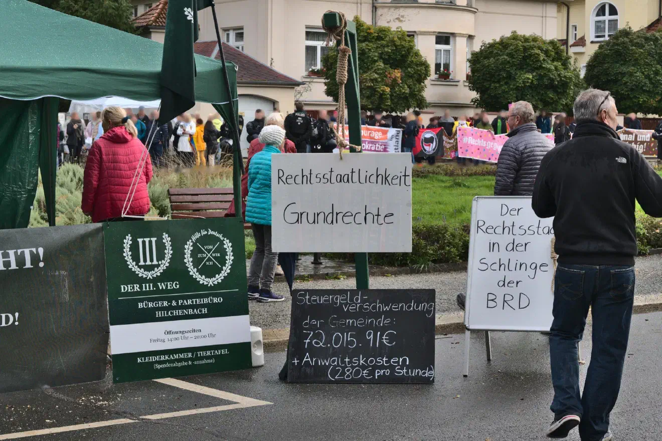 Diese Aufbauten wurden Anlässlich des Tags der Heimattreue in Hilchenbach erstellt.