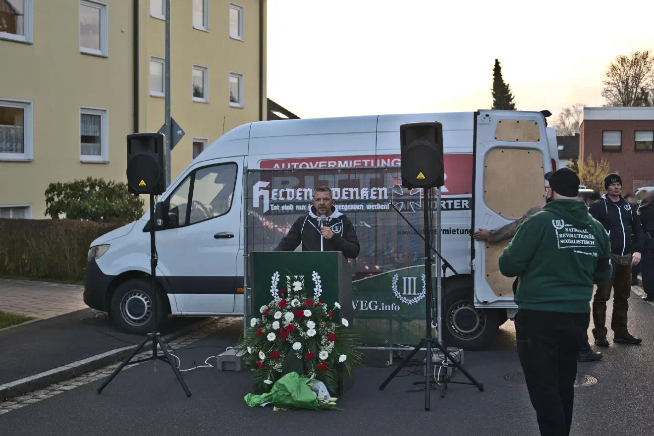 Die Moderation und Versammlungsleitung übernahm der Stadtrat aus Plauen Tony Gentsch. Er ist der einzige Mandatsträger der Partei.