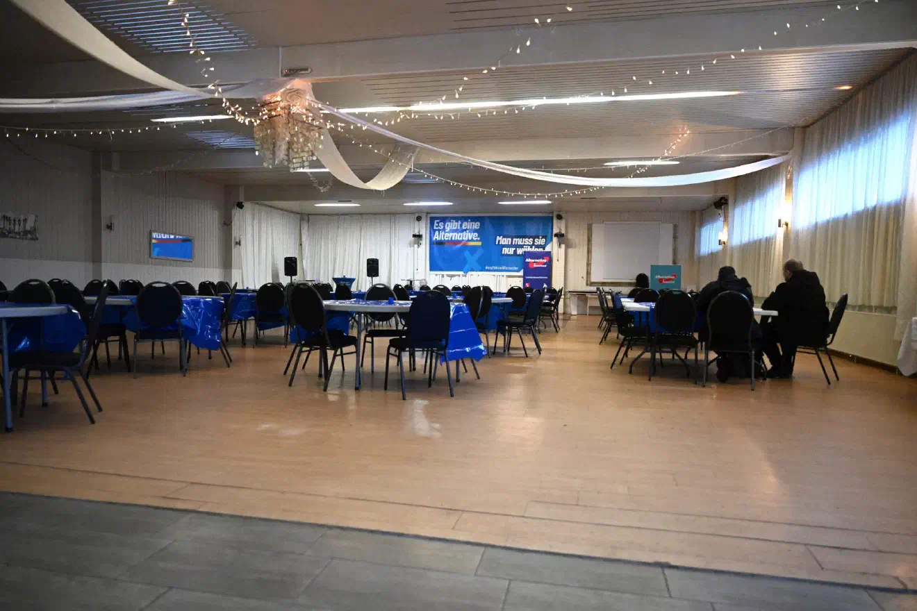 Wie bereits in der Vergangenheit nutze die AfD dabei das sogenannte "Rubin Event Center" - einer in die Jahre gekommenen Location welches ansonsten vor allem für Hochzeiten genutzt wird.
