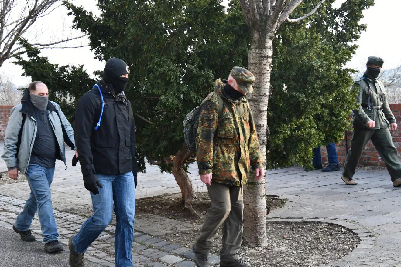 Während die Anzahl in den letzten beiden Jahren mit etwa 2800 Teilnehmer:innen leicht sank, nahmen im Jahr 2023 erneut über 3500 Neonazis und Unterstützer:innen an der Veranstaltung teil. Ein Großteil von zugreisten Neonazis kam dabei, trotz zahlreicher Ausreiseverbote, wie bereits in den Vorjahren aus Deutschland - welche damit den größten Anteil von internationalen Teilnehmenden ausmachten.
