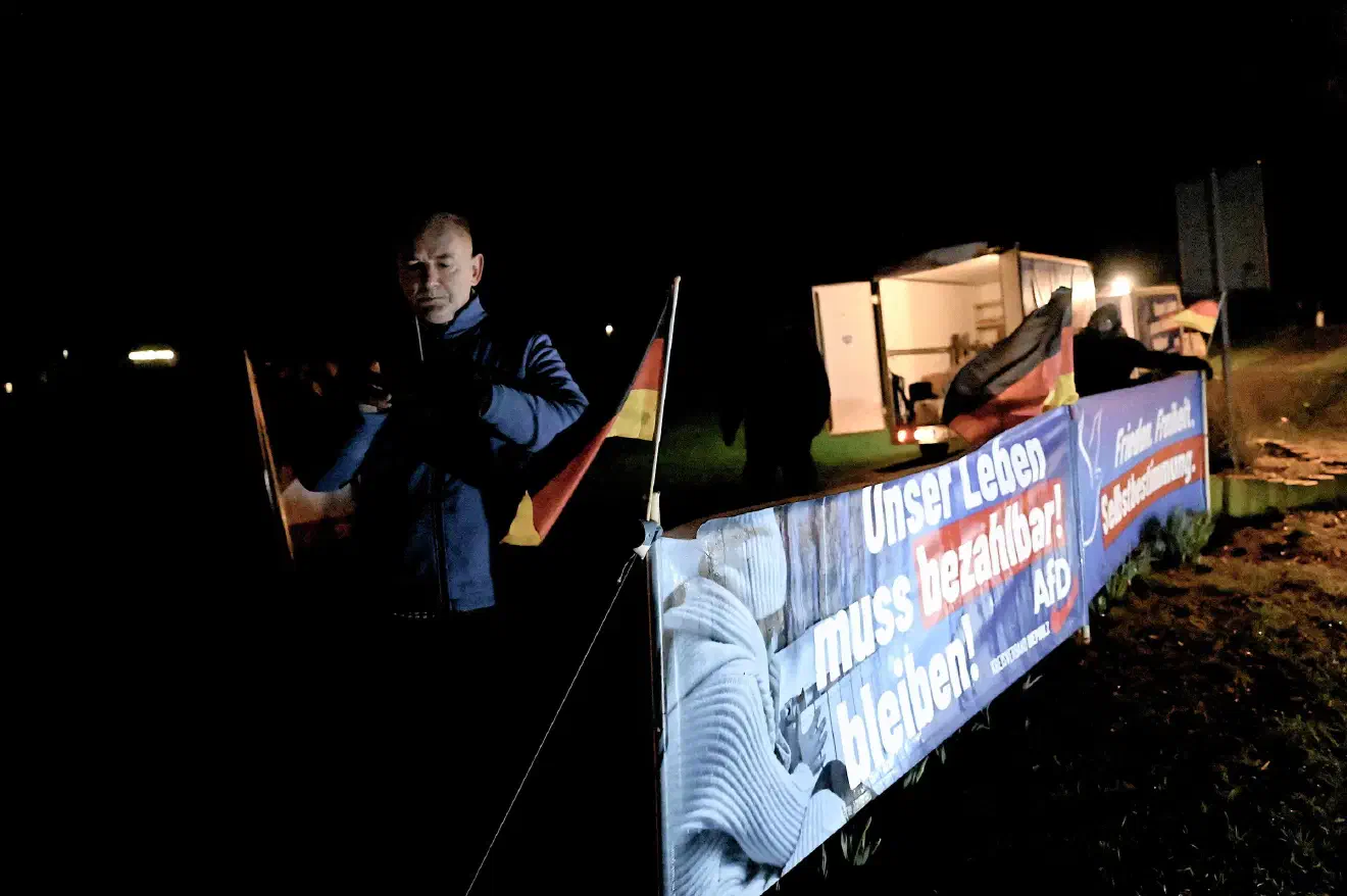 Bereits seit Beginn des vergangenen Jahres unterstützt der AfD-Kreisverband Diepholz, um dessen Vorsitzenden Andreas Iloff (hier im Bild), die Proteste aus dem sogenannten "Querdenken-Spektrum" in der Region und trat gemeinsam bei Veranstaltungen in Erscheinung - seit Juli 2022 auch mit eigens angemeldeten Kundgebungen und Demonstrationen.