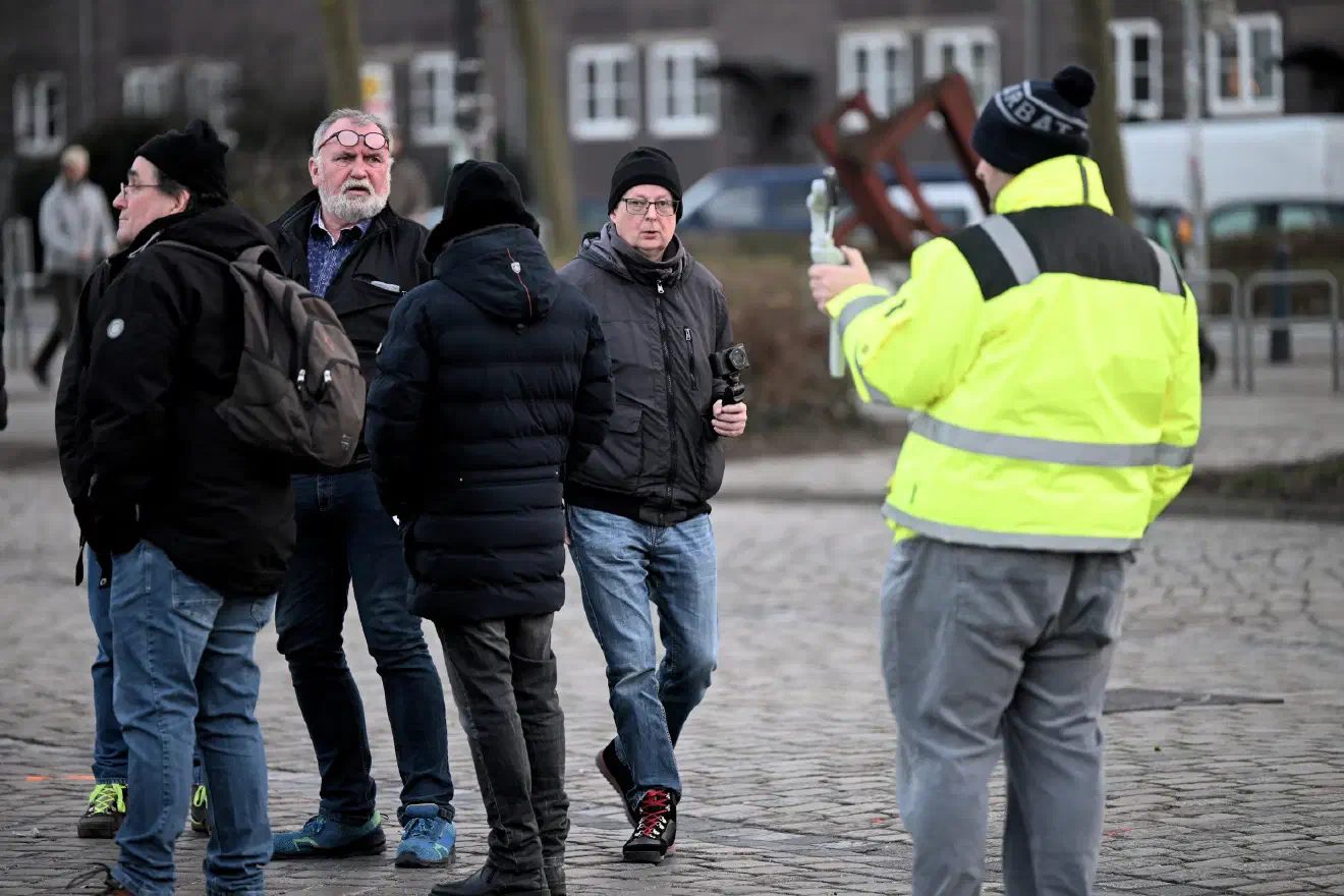 Tatkräftig unterstützt wird die AfD-Bremen dabei von Personen, die bereits seit Jahren zum festen Kreis der Verschwörungsgläubigen und Reichsbürger:innen im Bundesland gehören.