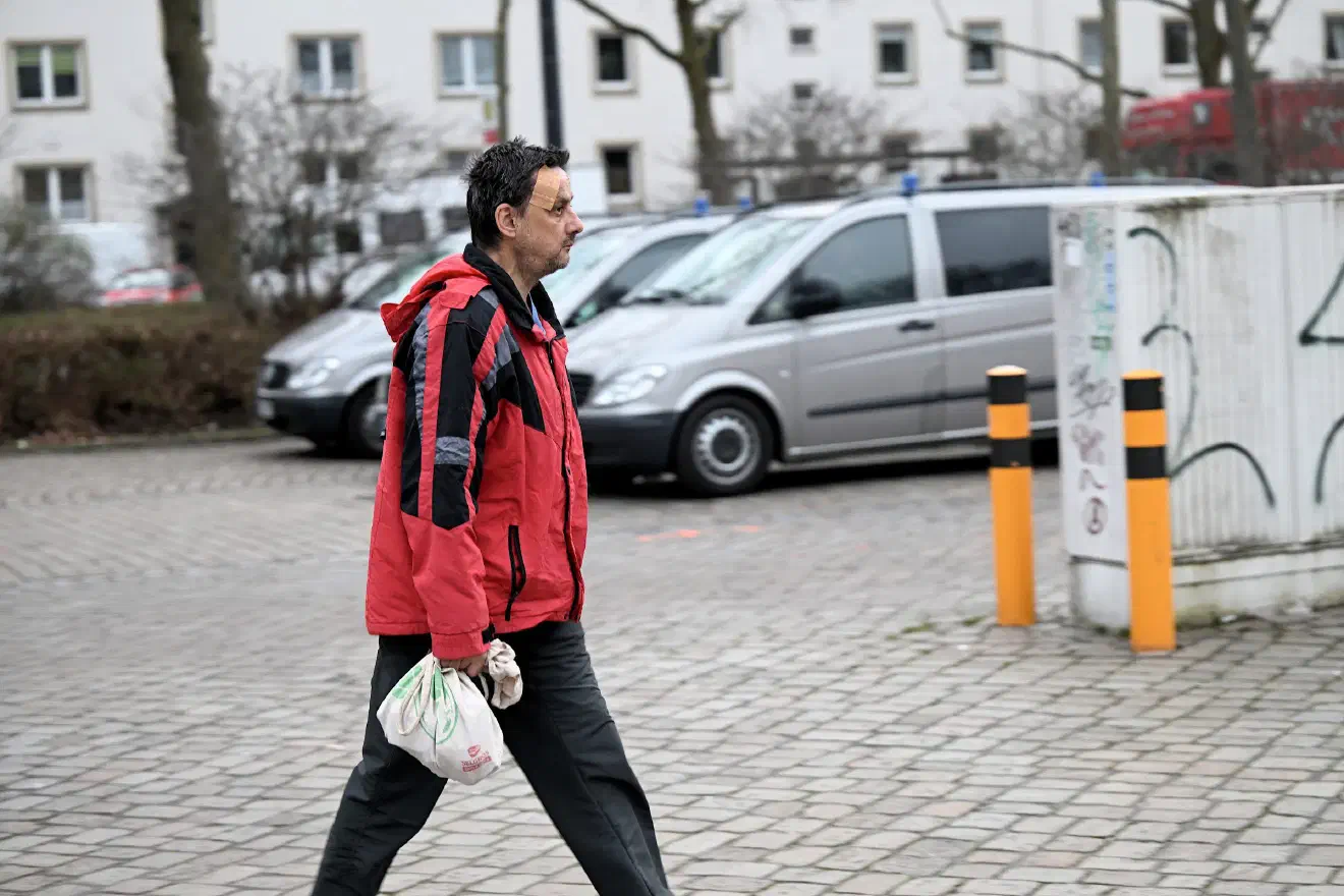 Zu den angereisten Personen gehörten abermals Akteure aus dem Spektrum der Selbstverwalter*innen bzw. der Reichsbürger*innen.