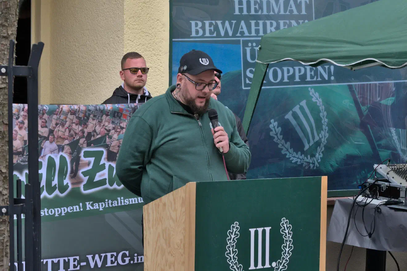 Als Redner trat unter anderem Björn Rimmert aus Sachen-Anhalt in Erscheinung. Im vergangenen Jahr war Rimmert noch in der NPD-Jugendorganisation 