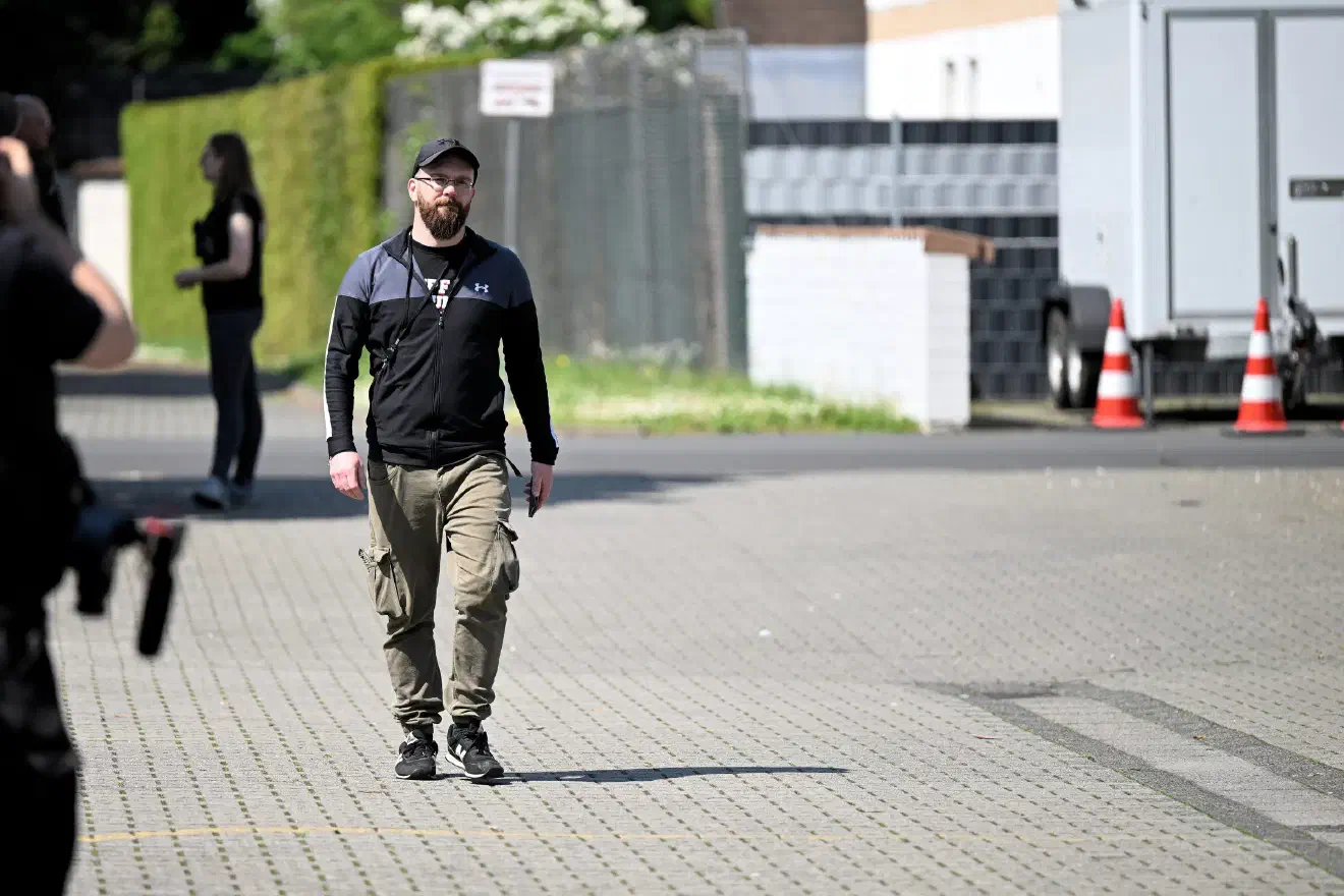 In Altenstadt vor Ort war auch der stellvertretende Bundesvorsitzende der NPD Sebastian Schmidtke.