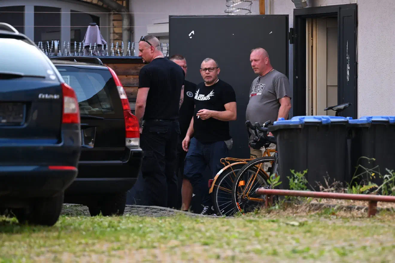 Die Normalisierungsstrategie der Neonaziszene in Eisenach scheint nicht nur angesicht der Vorgänge vom vergangenen Wochenende langsam aufzugehen. Das nächste Konzert im "Flieder Volkshaus" ist dann für Anfang Juli angekündigt.