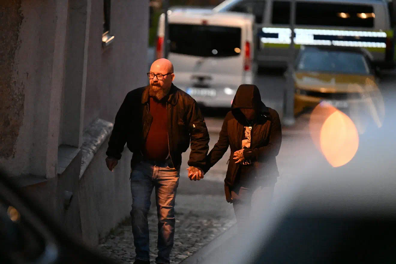 Vor Ort waren auch Neonazis, die den Strukturen des verbotenen Neonazi-Netzwerks der Hammerskins zugerechnet werden konnten
