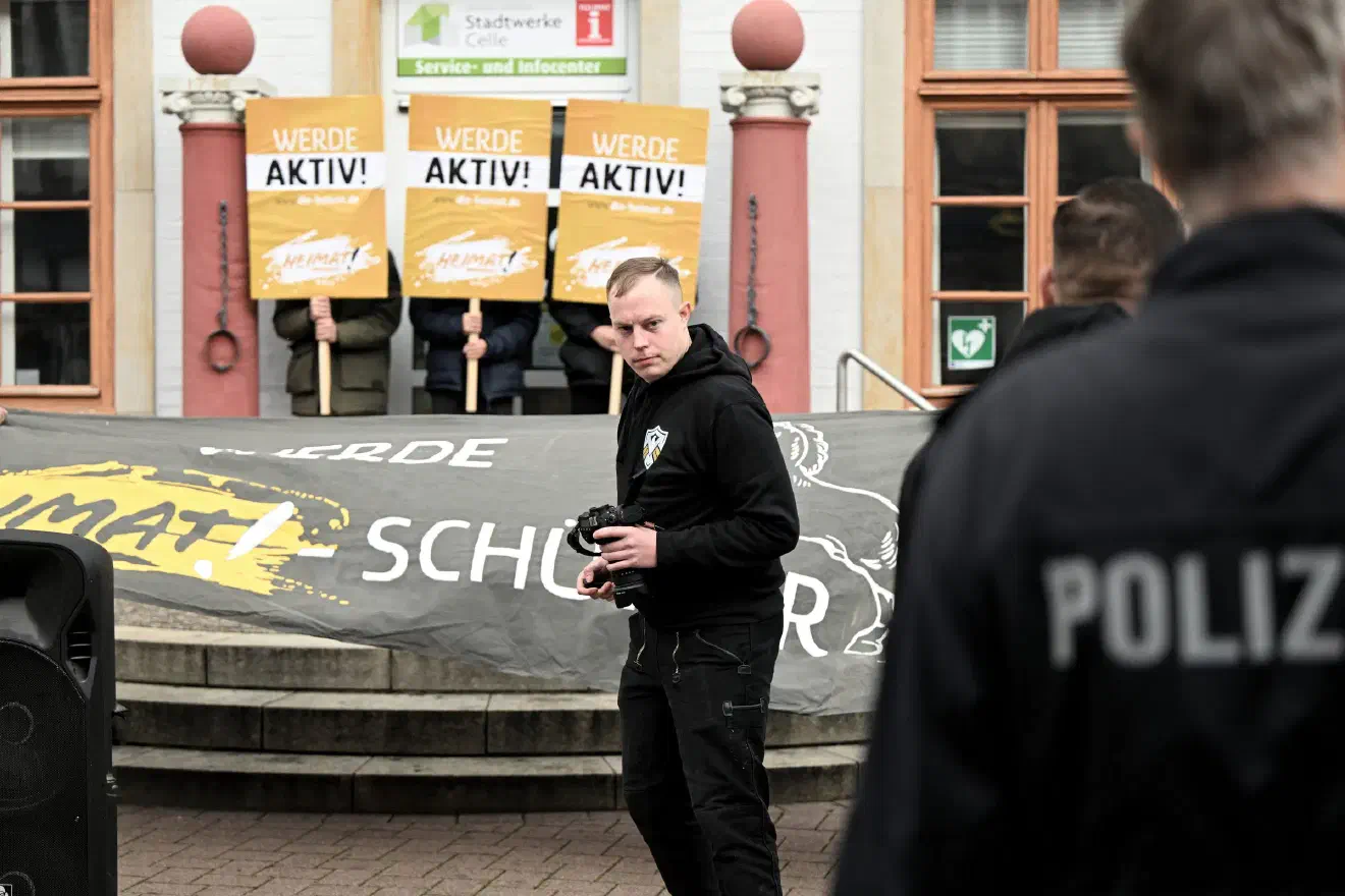 Der JN-Kader Micha M. war, wie bereits in der Vergangenheit insbsondere für die Dokumentation der Veranstaltung verantwortlich.