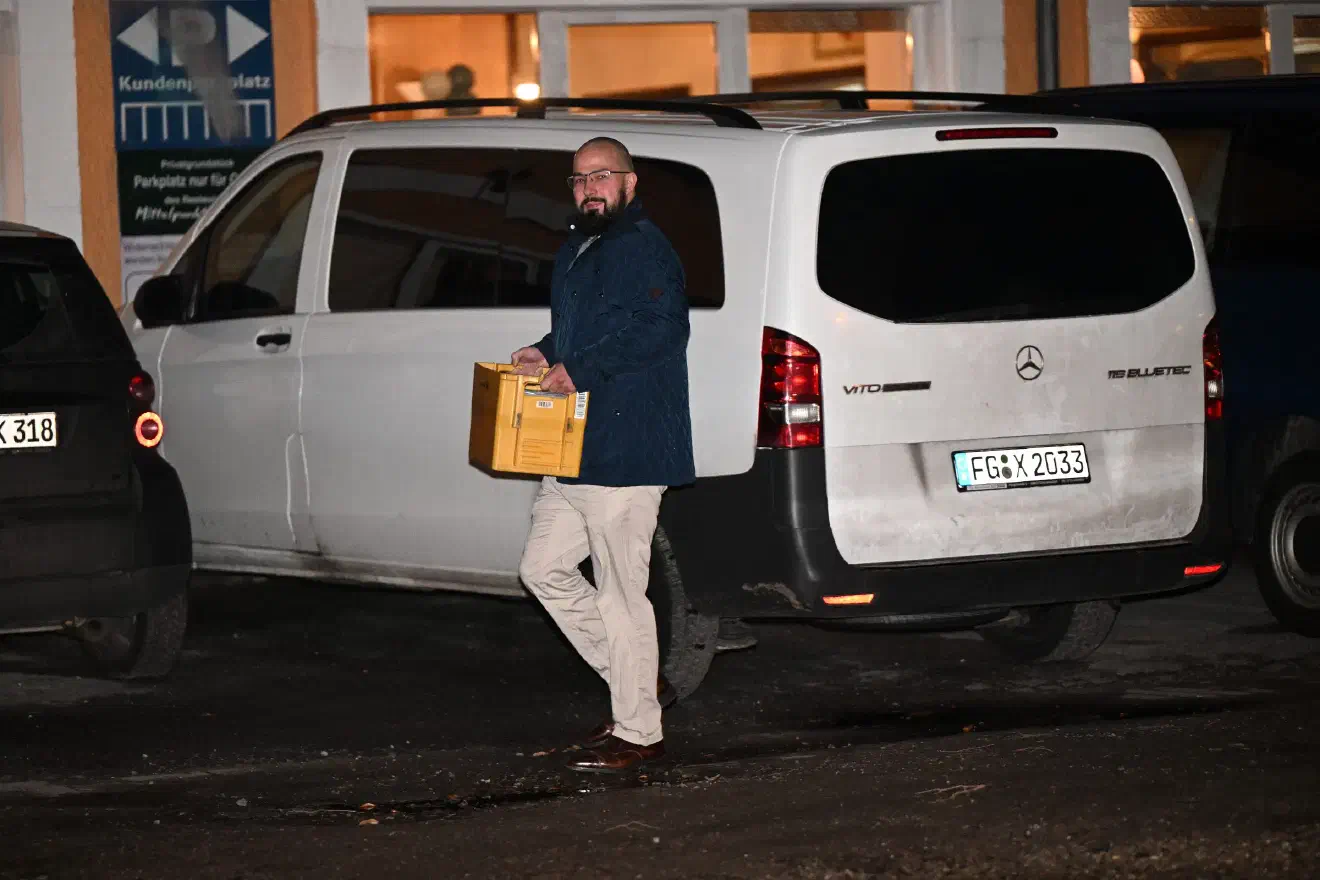 Das Compact-Magazin und dessen Umfeld schien generell ein großes Interesse an der Veranstaltung zu besitzen. So war auch ein "Unterstützerkreis" aus dem Umfeld des Magazins vor Ort.
