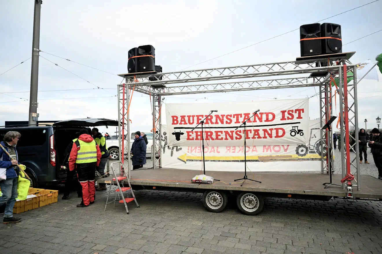 Die "Freien Sachsen" nutzen dabei themenbeweglich das Protestgeschehen rund um die Agrarpolitik um eigene Inhalte zu setzen. 