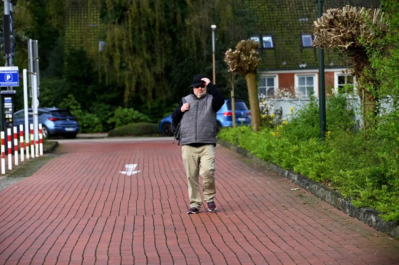 Begleitet wurden beide Veranstaltungen von zivilgesellschaftlichem Gegenprotest. 