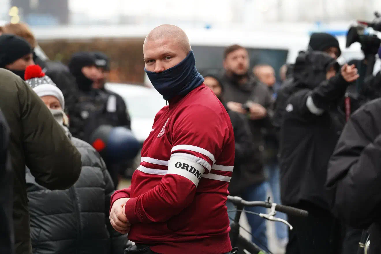 Ursprünglich war eine Route geplant, die etwa über die Rigaer Straße verlaufen sollte. Die Demonstrationsstrecke wurde jedoch mehrfach verändert und letztlich stark gekürzt.