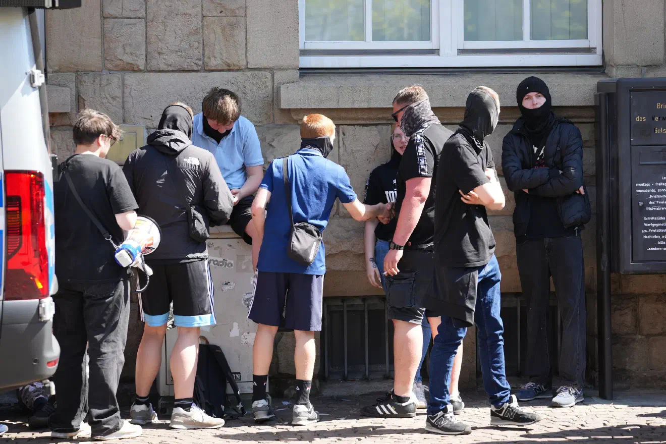 Wie bereits bei den vergangenen Demonstrationen im Ruhrgebiet, nahmen auch diesmal wieder auffallend viele sehr junge Personen teil.